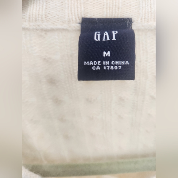 GAP vintage wool angora blend cable-knit cardigan - Picture 3 of 4